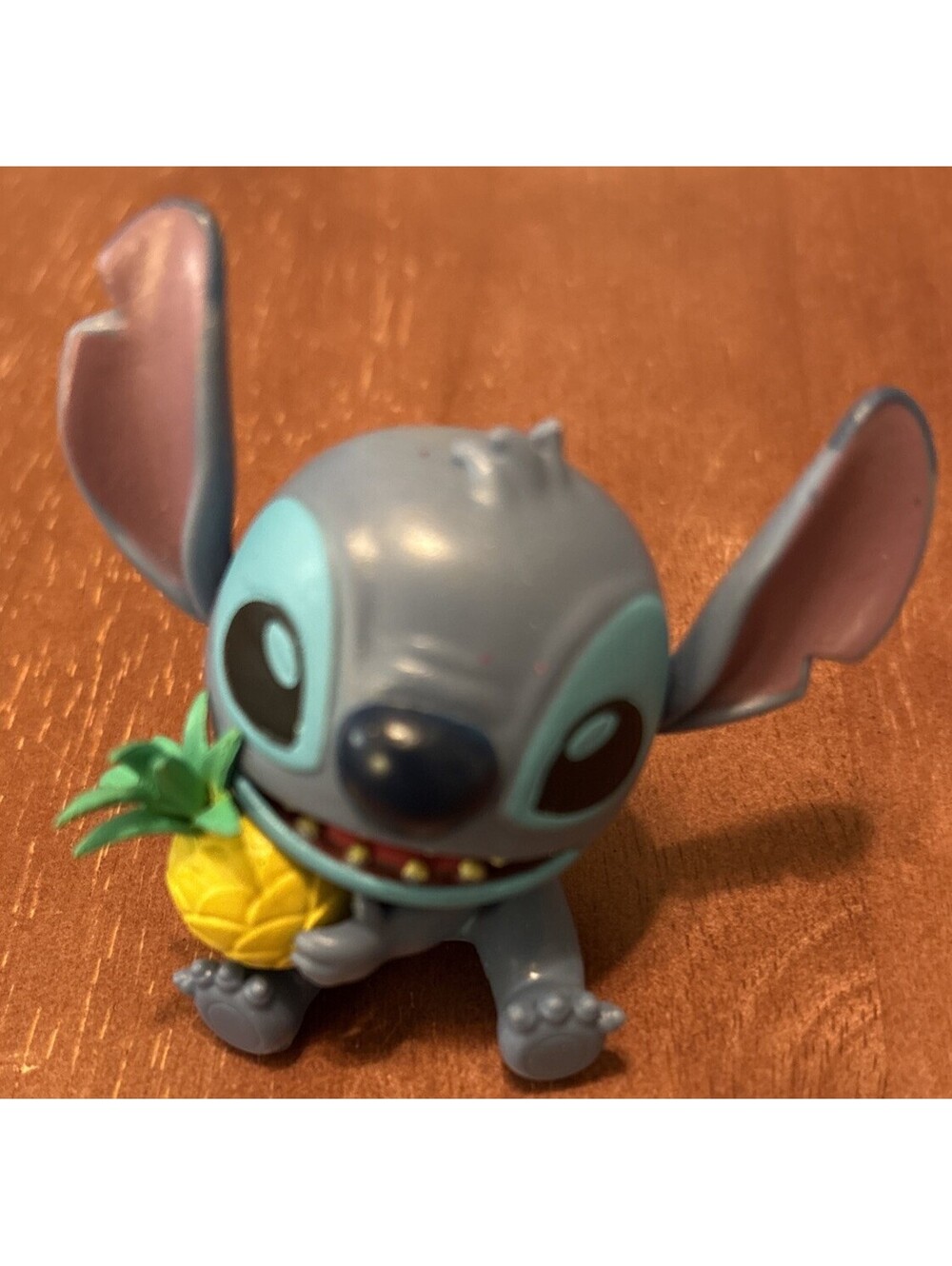 Just Play Disney Sitting Stitch Pineapple Feed Me Stitch Series Mini PVC Figure